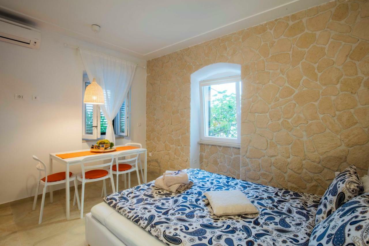 Season4All Apartments Mali Lošinj Dış mekan fotoğraf